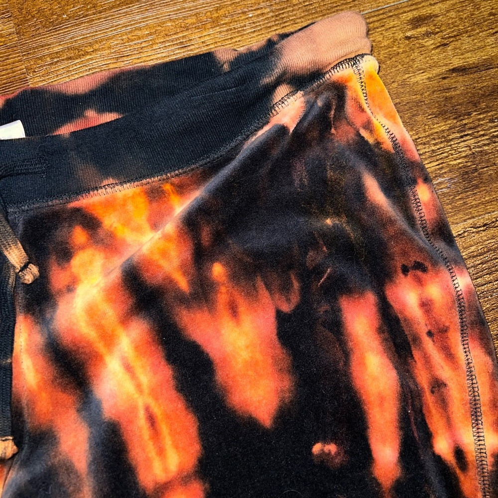 Old Navy Black Velvet with Orange Tie-Dye Flared Drawstring Lounge Pants Size L - Picture 12 of 15